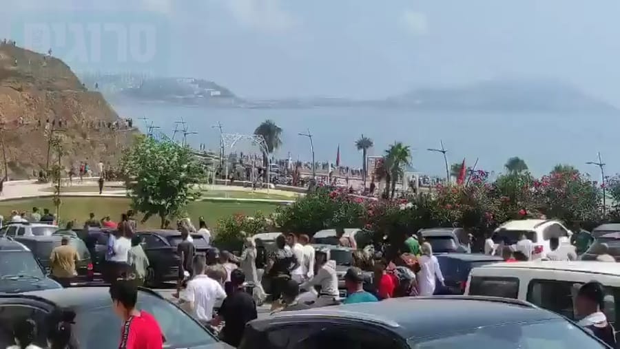 Immigrants Invade Spain
