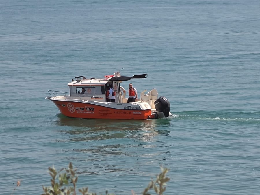 Tiberias: Search Underway for Missing Person at Trapez Beach