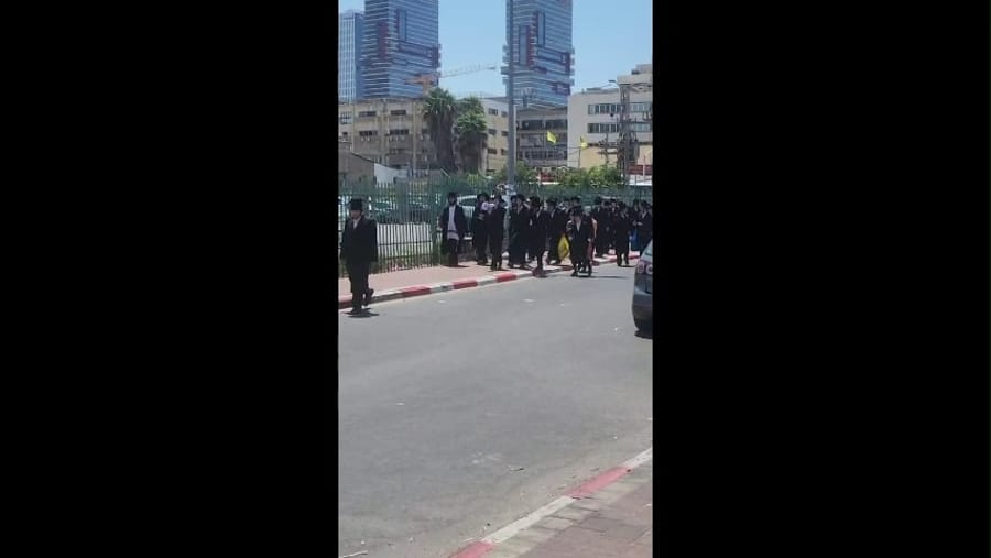 Demonstrations in Bnei Brak