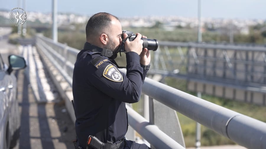 Police activity on roads, Yishai Ben Uzri, commander of the Sharon traffic unit.