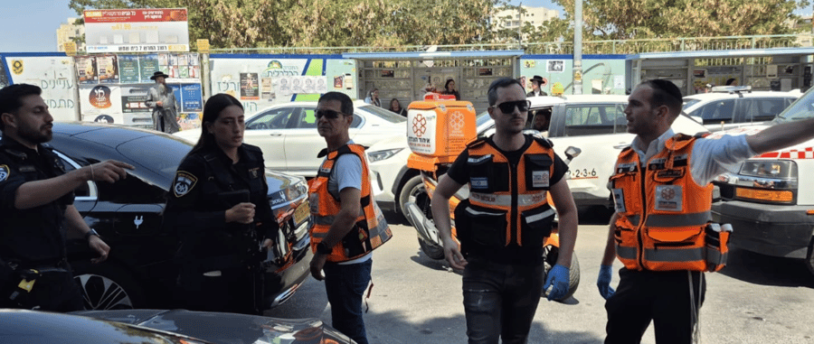 60 year old man stabbed in Beit Shemesh