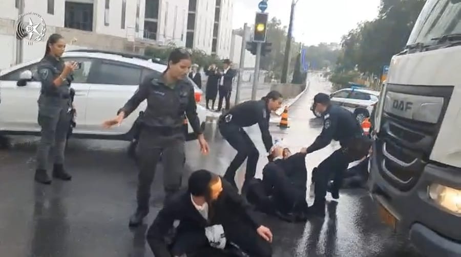 Anti-IDF protest