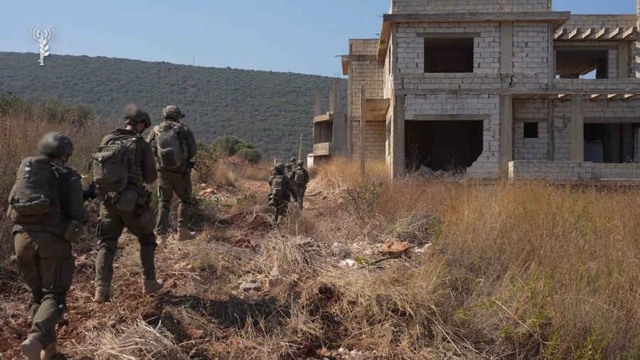 IDF soldiers operate in South Lebanon