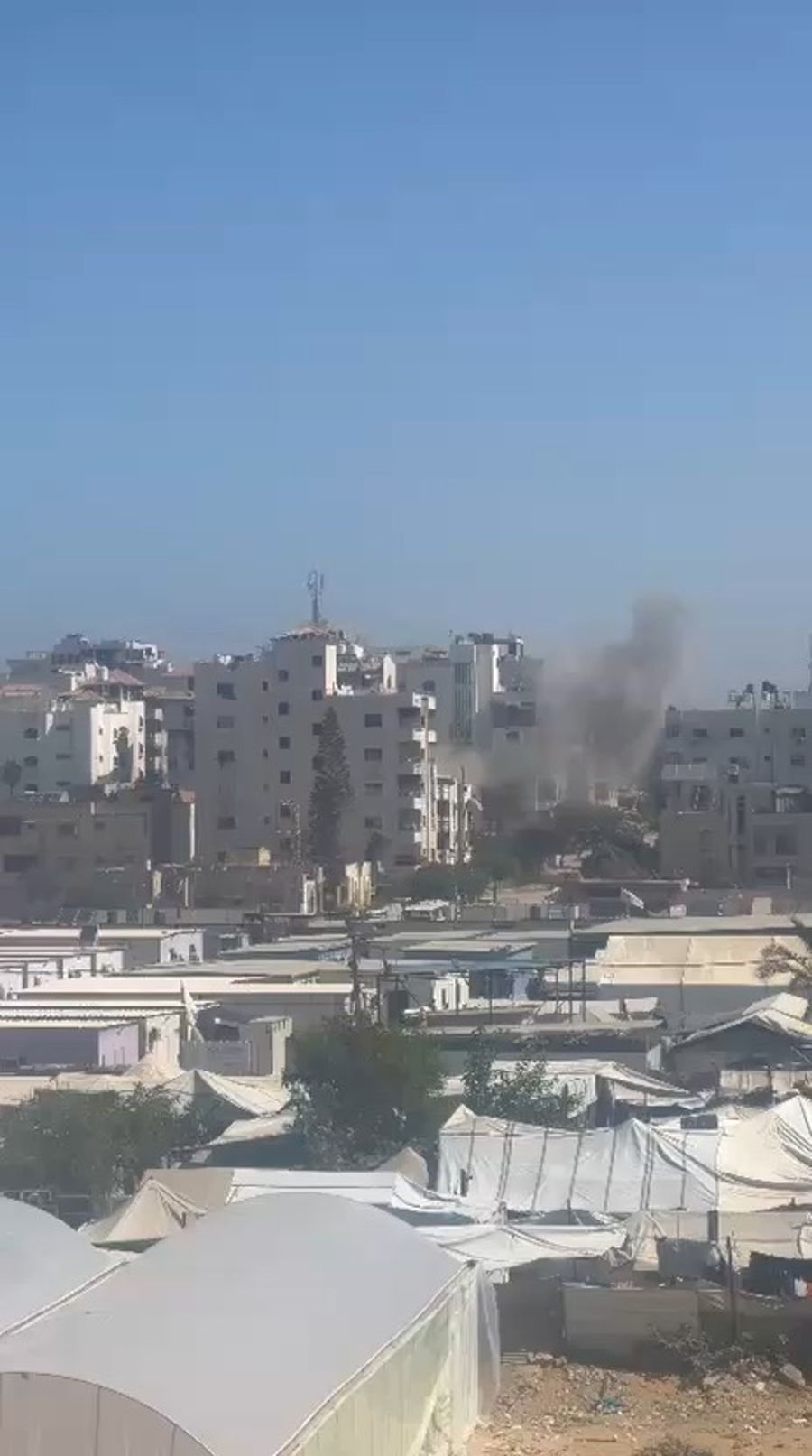 IDf strikes Gaza