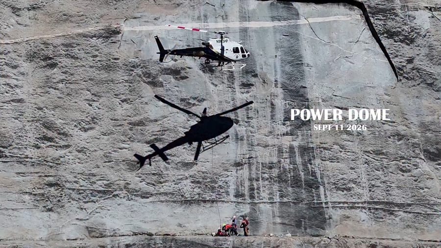 Heart-stopping rescue: 700 feet above the abyss with a thin cable