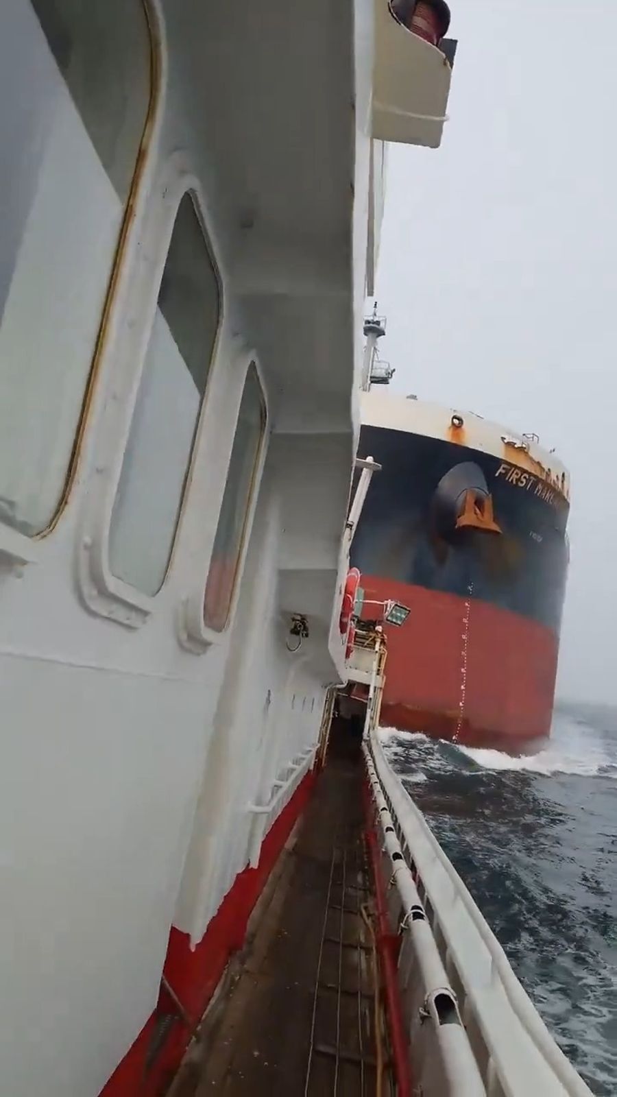 Harrowing footage: Massive ship slams into fishing vessel