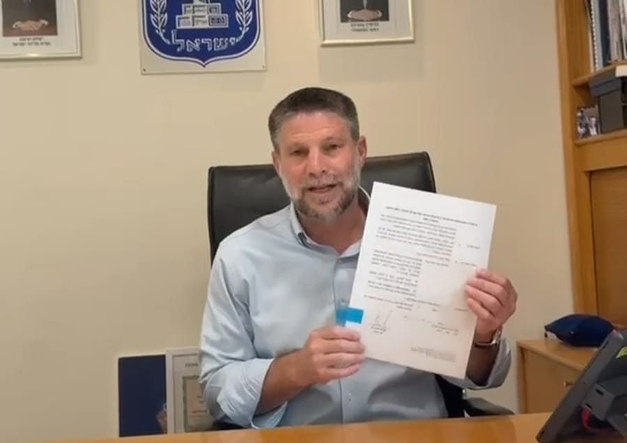 Smotrich after signing the order
