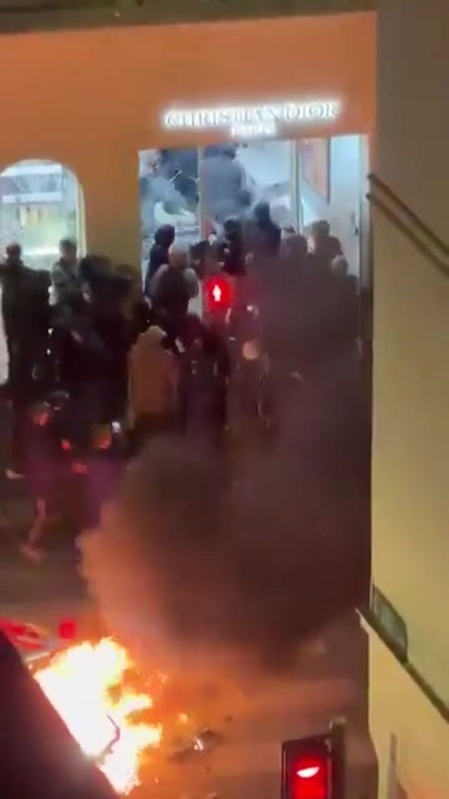 Dior store being looted