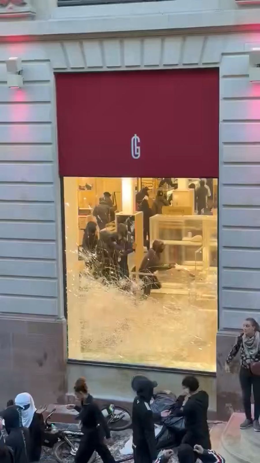 Dior posts private guards outside Paris flagship as looters ransack city