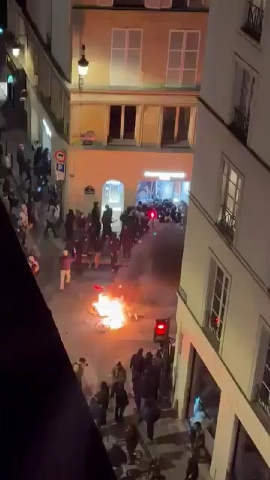 Rioters attack shops in France