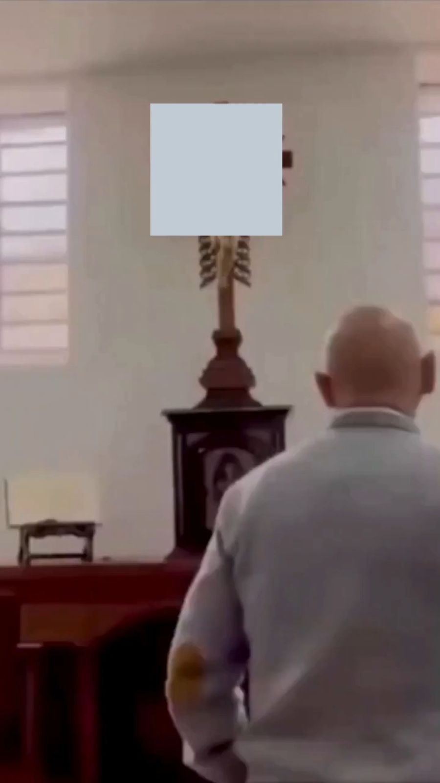 Again: Giant cross falls on priest's head