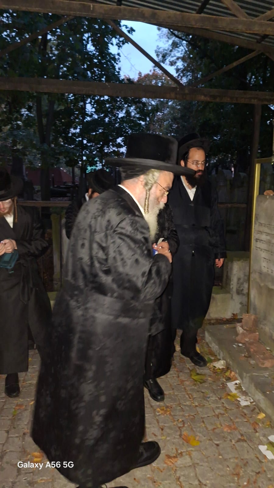 The Admor of Shidlovtza on pilgrimage in Poland