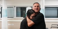 Noa Argamani reunited with her father.