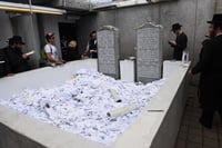 The grave of the Lubavitcher Rebbe OBM