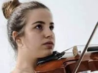 Agam Berger with her violin