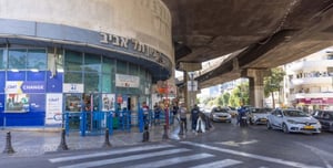 A resident of Gaza was caught at the central station in Tel Aviv with knives