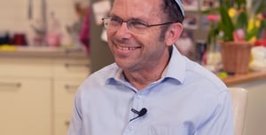 Israel Zeira: "Spread Torah, stop apologizing"