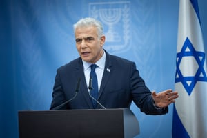 Lapid Claims: "If I were Prime Minister, I would have Recognized the Threat"