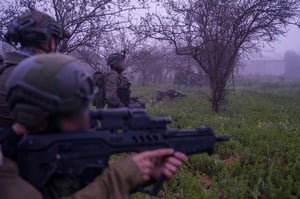 IDF Paratroopers Brigade operates in Abasan al-Saghira area of Khan Yunis | Watch