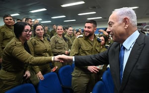 Netanyahu encourages the troops.