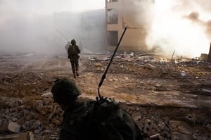 The IDF in Khan Yunis' Hamad neighborhood.