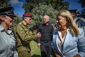 Yoav Gallant meets with military personnel 