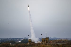 Ballistic missile launched from Yemen, sirens sound in central Israel