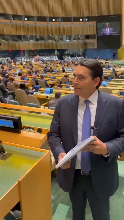 Danon Hands Starlink Device to Iranian Envoy After Netanyahu UN Speech