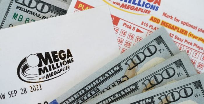 A new record: a man won 1.5 billion dollars in the lottery