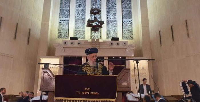 Rabbi Yosef: calls on the government and the opposition to compromise