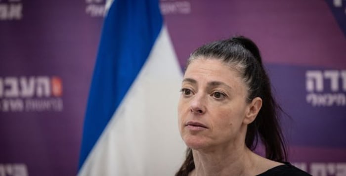 Michaeli vs. Gantz and Lapid: "Behaving like a weather vane"