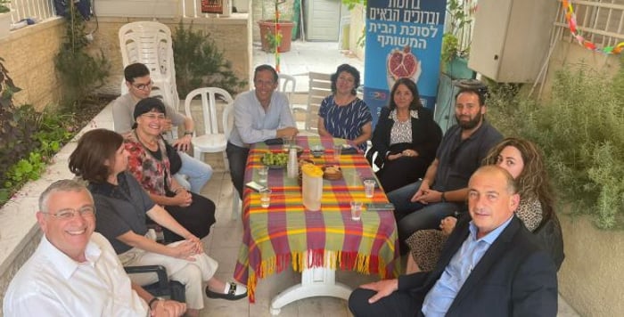 The members of the "Jerusalem Unity" party were hosted by Rabbi Benny Lau