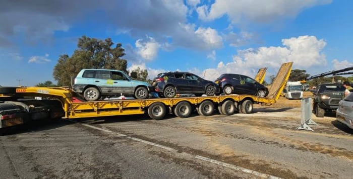 Evacuation of the Abandoned Vehicles from the Massacre Areas has Begun