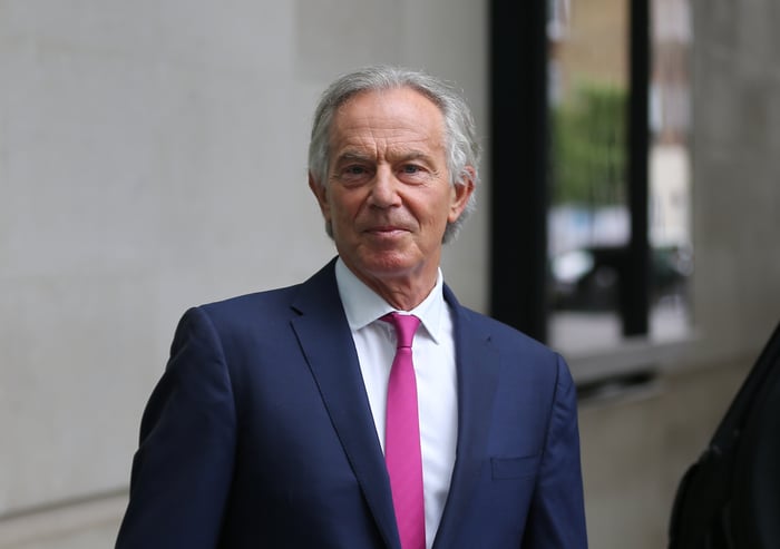 Tony Blair's Spokesman Strongly Denies: "He will not Consider Such a Thing"