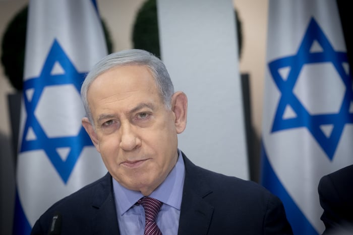 Netanyahu Responds to the Criticism: This is Why I Chose Aharon Barak