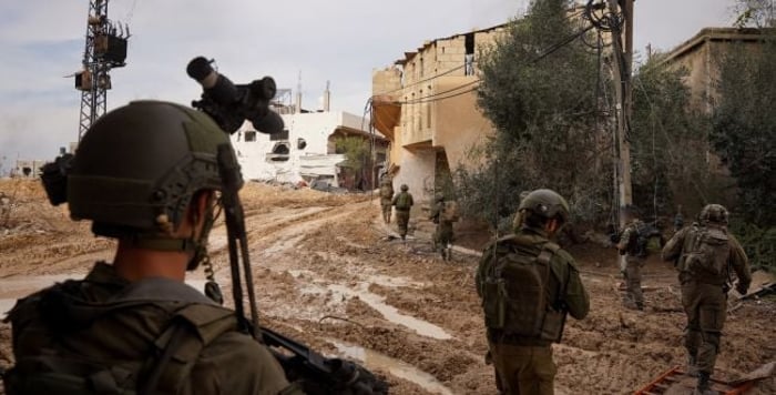 IDF soldiers in Khan Yunis, Gaza.