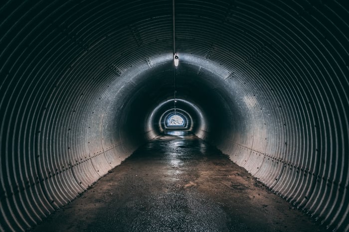 Water in tunnels. Illustration.