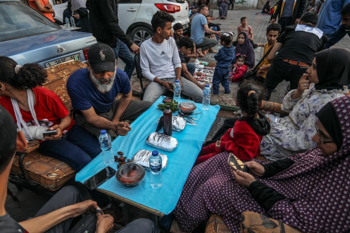 Displaced Palestinians in Rafah.