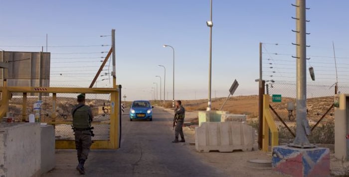 IDF forces in the south Hebron Hills.