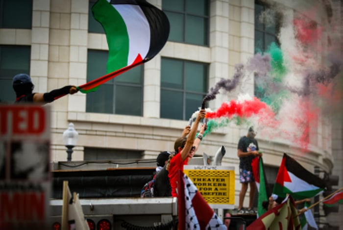 .Pro-Palestinian protesters demonstrate against Prime Minister Benjamin Netanyahu and the State of Israel outside the U.S. Congress