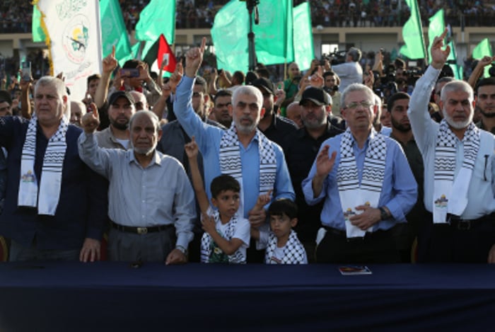 Yehya Sinwar attends a rally of the Hamas Movement in Gaza City