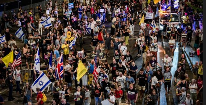 Israelis rallying to continue the fighting