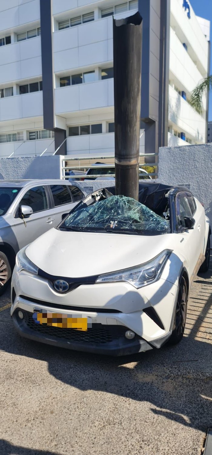 Hezbollah rocket breaks through a car's windshield in Raanana, November 6, 2024