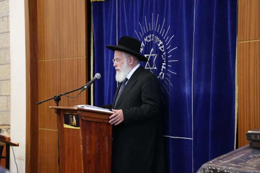 Rosh Yeshiva Rabbi Yaakov Shapira Shlita