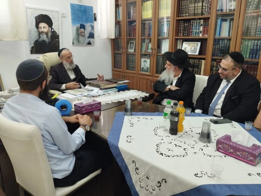 Rabbi David Chai HaCohen and Rabbi Moshe Gabbai with the candidates