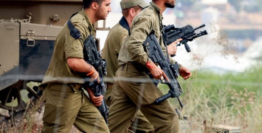 Soldiers fighting in the Gaza envelope