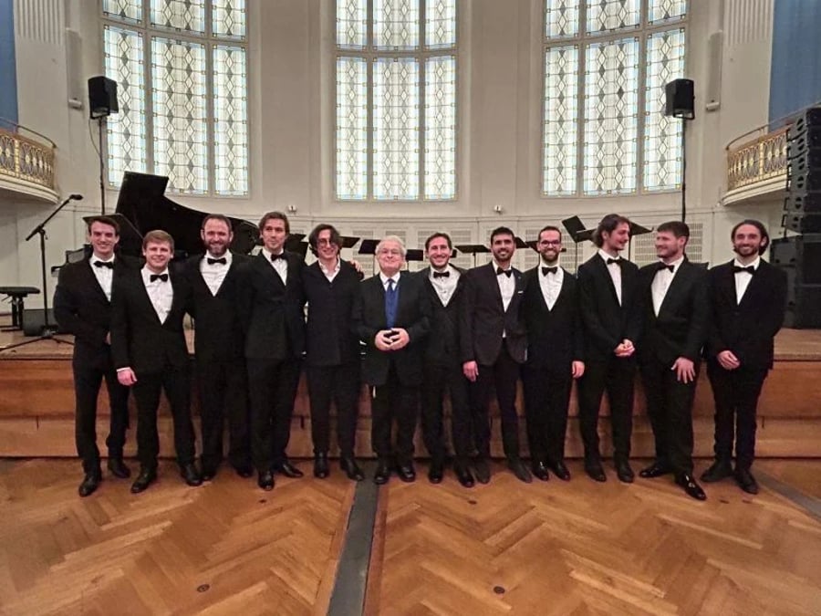 Choir of the Great Synagogue in the Mozart Hall in Vienna