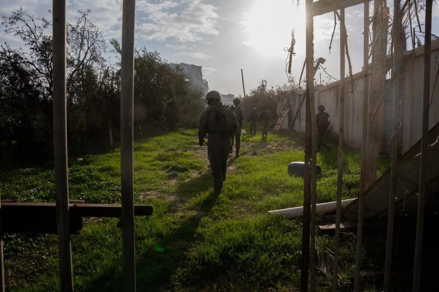 IDF patrol, Gaza.
