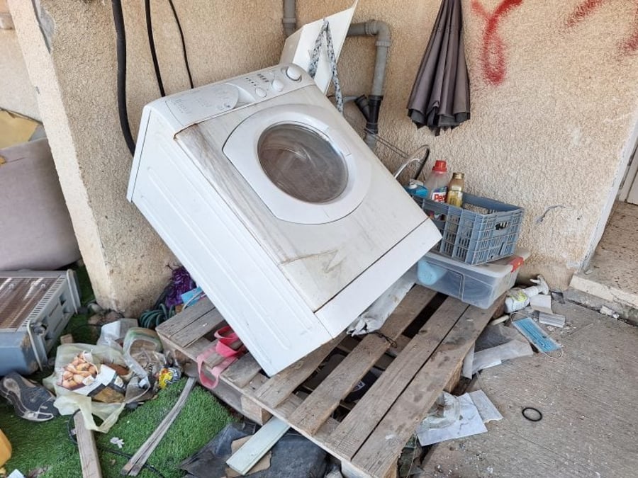 Tossed washing machine