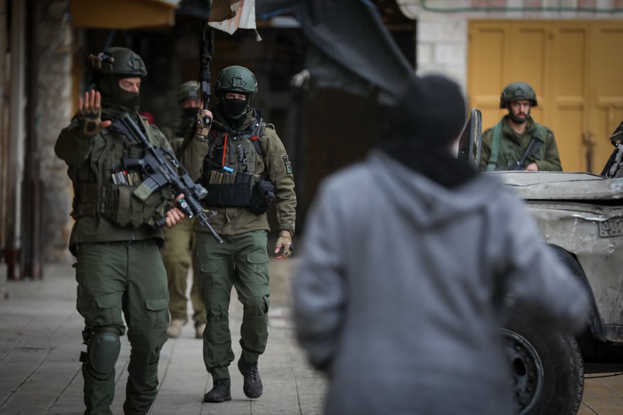 IDF soldiers in Hebron